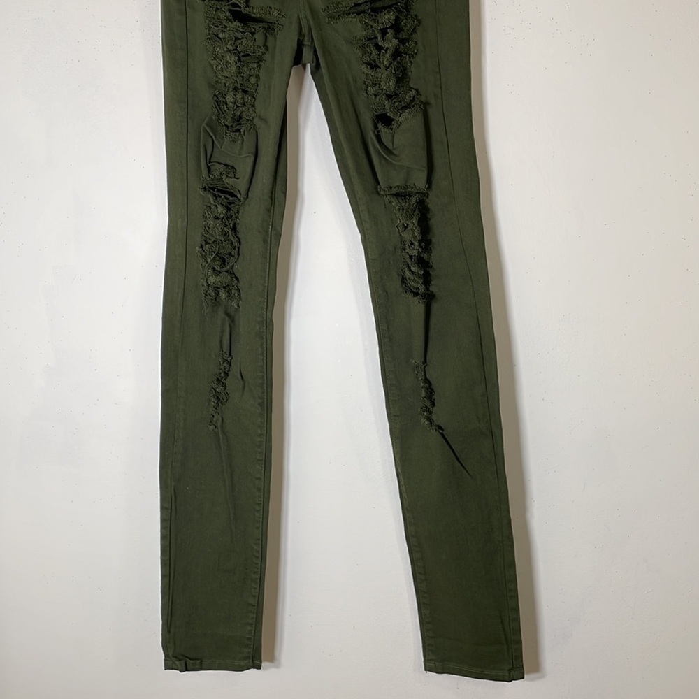 NWT. Fashion Nova Glistening Jeans in Olive Green. 11 - Picture 6 of 11